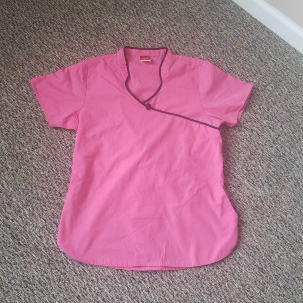 Dickies (Small) pink scrub top with back tie